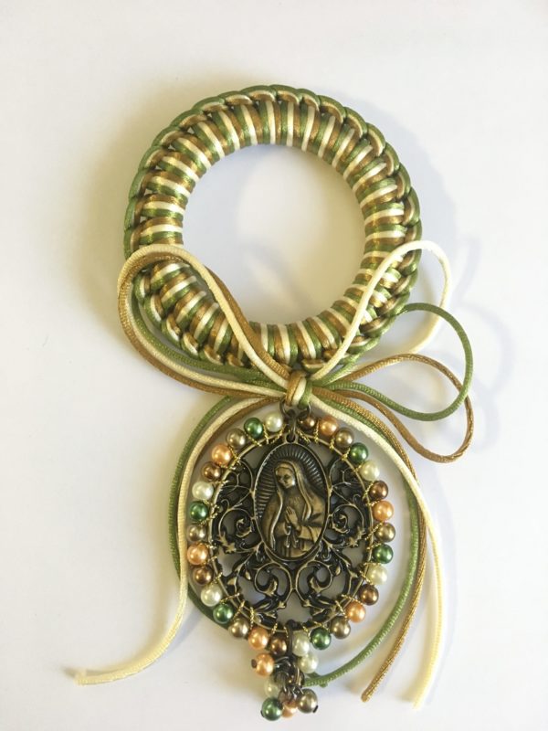 Bendición aro mini Virgen de Guadalupe con perlas