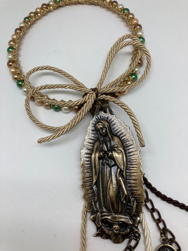 Bendición Virgen de Guadalupe aro perlas de colores - Imagen 3